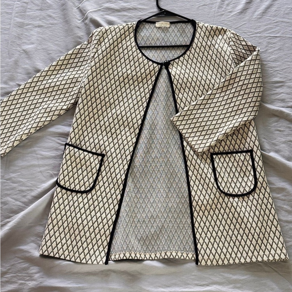 Black and White Quilted Blazer with Round Collarless Neckline